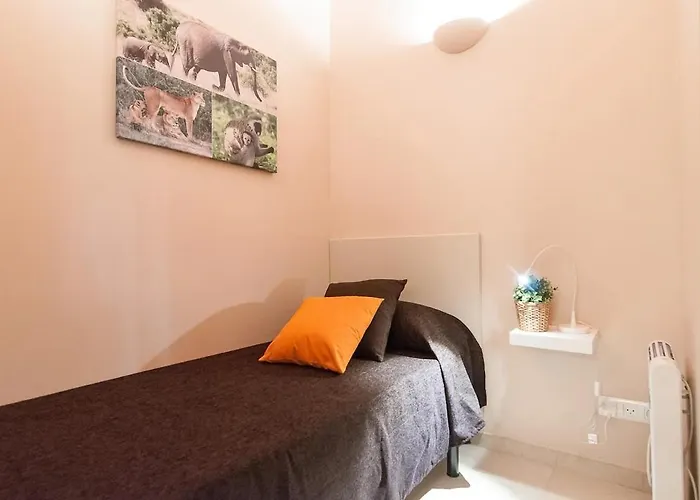 Family Apartment Plaza Espana 2