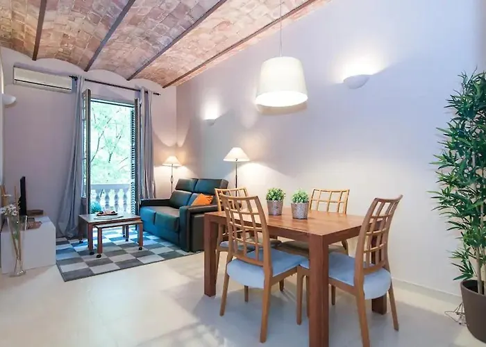 Family Apartment Plaza Espana 2